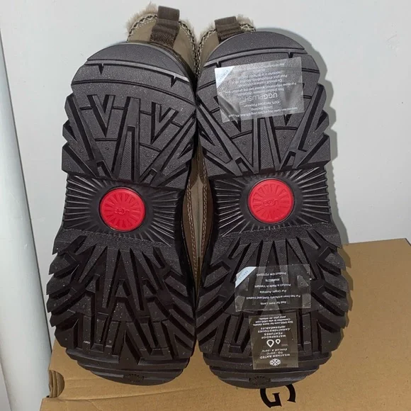 UGG CLASSIC MINI TRAILGAZER